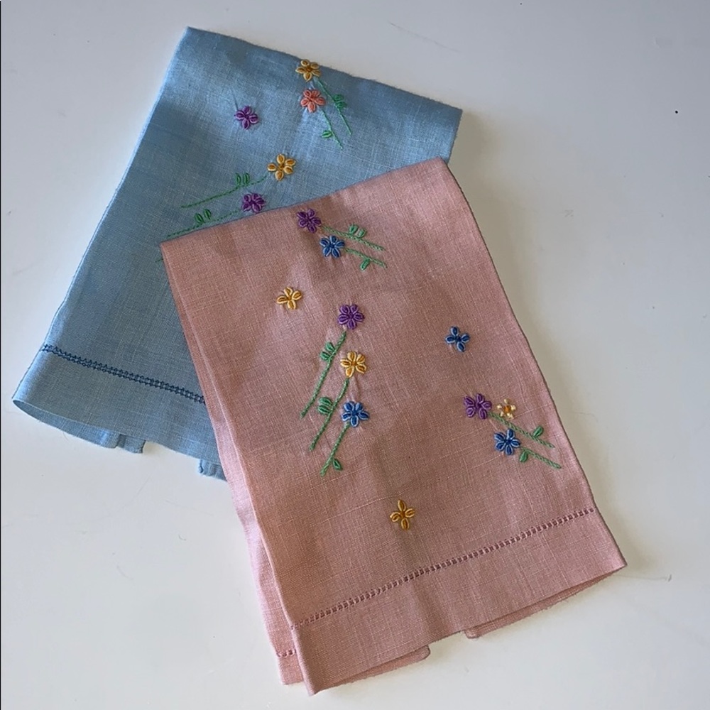Vintage Embroidered Napkins Salmon and Blue